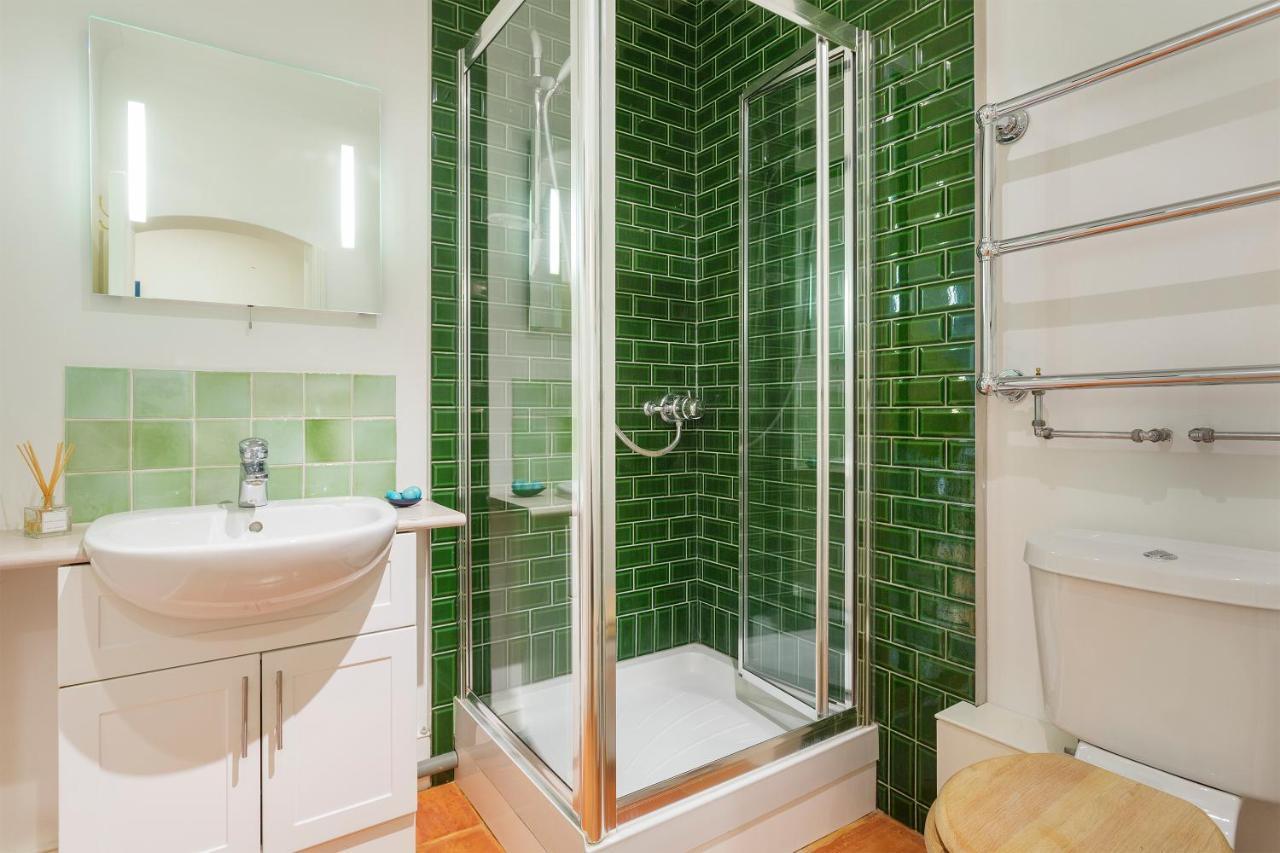 Veeve - South Kensington Garden Apartment ロンドン エクステリア 写真